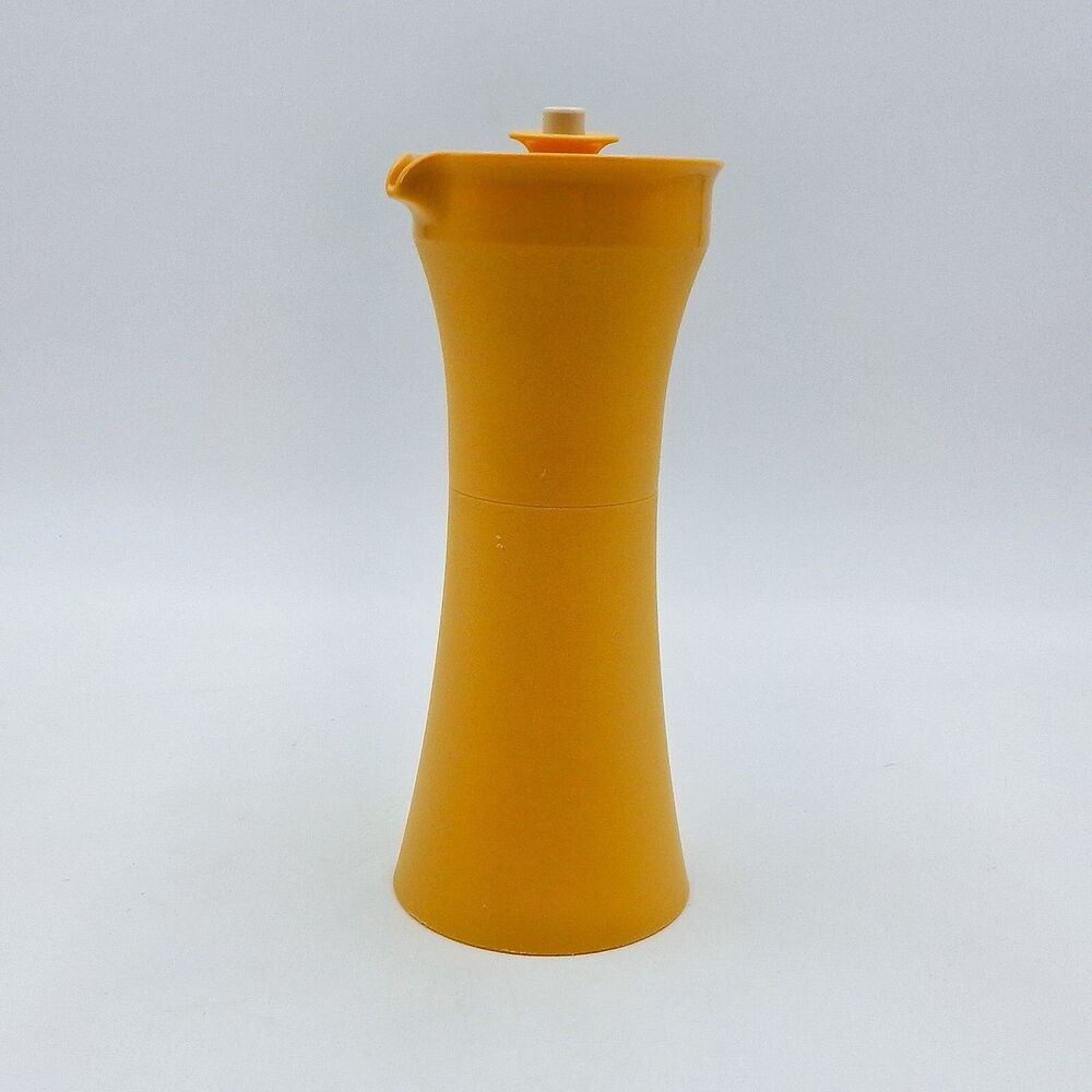Tupperware Vinegar Oil Cruet Salad Dressing 7 In Container Harvest Gold 1246-15